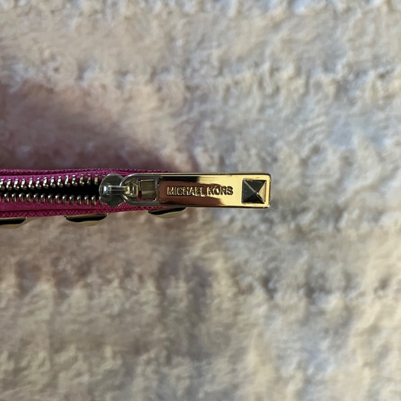 Michael Kors Wristlet - Picture 11 of 16